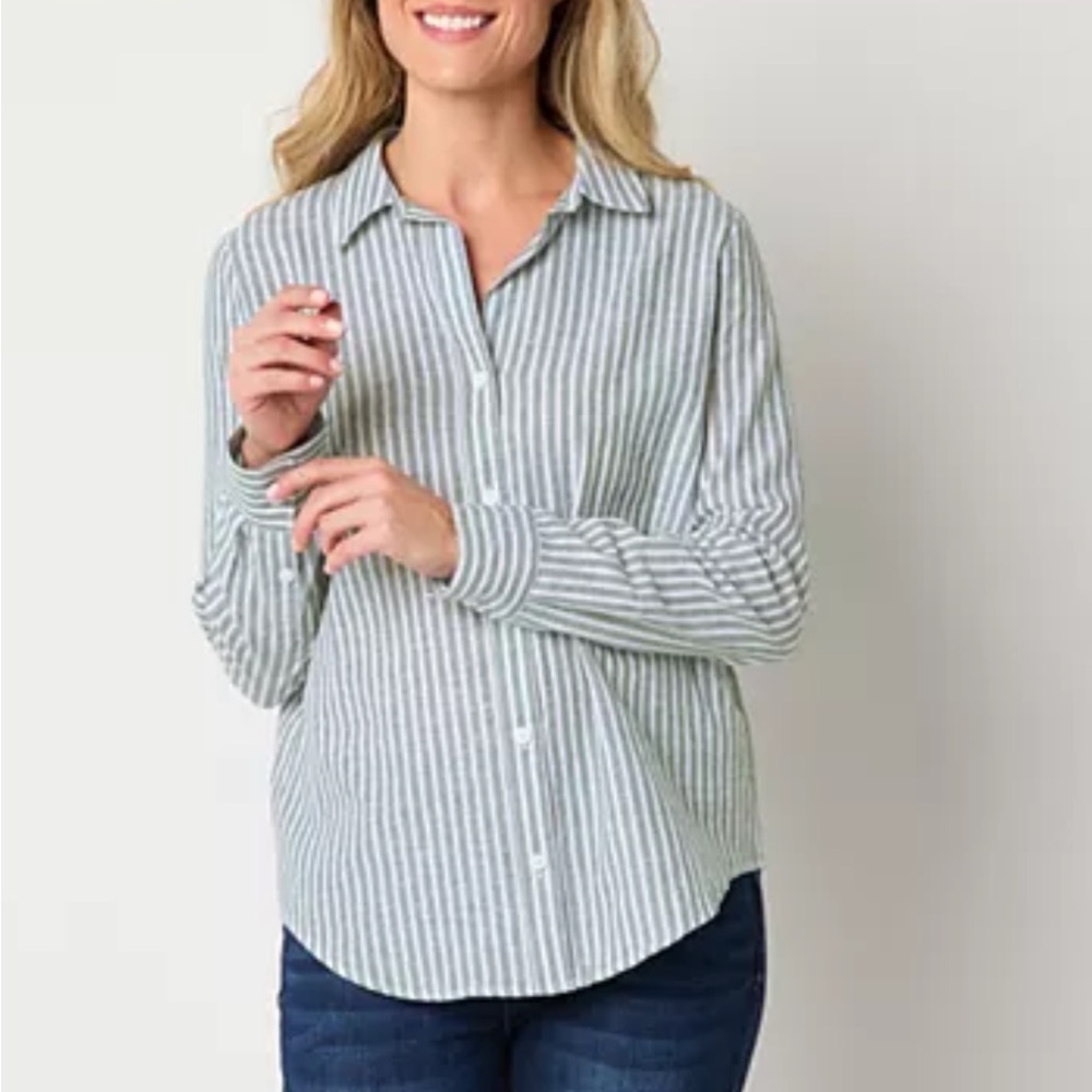 Liz Claiborne White and dark forest Button Down Shirt with Notched Collar